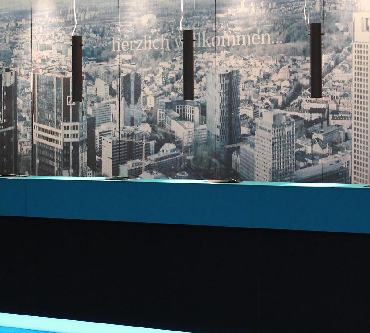 Motel One Frankfurt Messe Frankfurt am Main 3*,